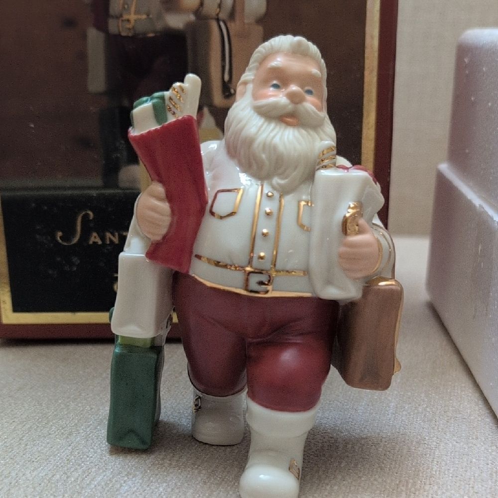Lenox Santa's Pastimes Shopper Figurine Collectible Christmas Santa In Box
